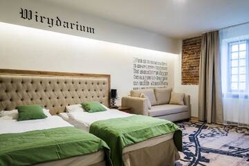 Фото номера Улучшенный двухместный номер с 2 отдельными кроватями Отель Best Western Plus Hotel Podklasztorze г. Сулеюв 4