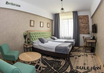 Фото номера Улучшенный двухместный номер с 2 отдельными кроватями Отель Best Western Plus Hotel Podklasztorze г. Сулеюв 2