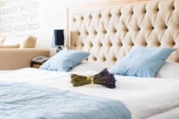 Фото номера Улучшенный двухместный номер с 2 отдельными кроватями Отель Best Western Plus Hotel Podklasztorze г. Сулеюв 3